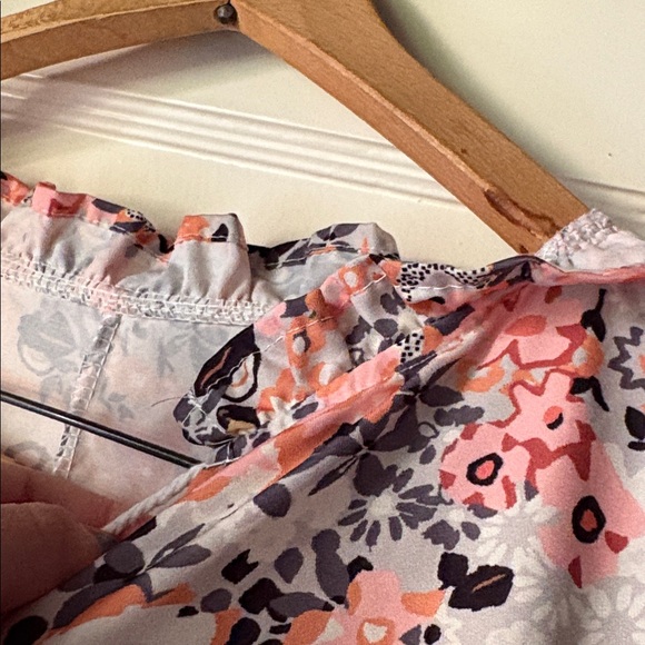 Floral peasant dress with ruffle sleeves - Picture 3 of 9